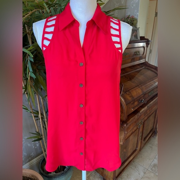 BCX ladies sleeveless button-down top, NWT size medium red - Picture 10 of 11